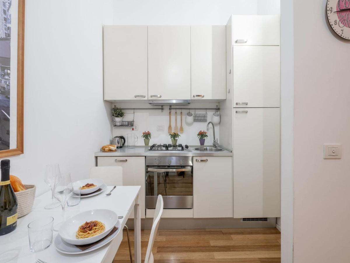 The Best Rent - Comfortable One Bedroom Apartment In Milan Downtown Milão Exterior foto