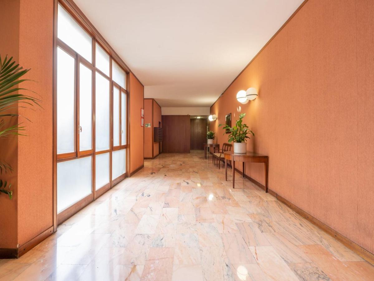 The Best Rent - Comfortable One Bedroom Apartment In Milan Downtown Milão Exterior foto