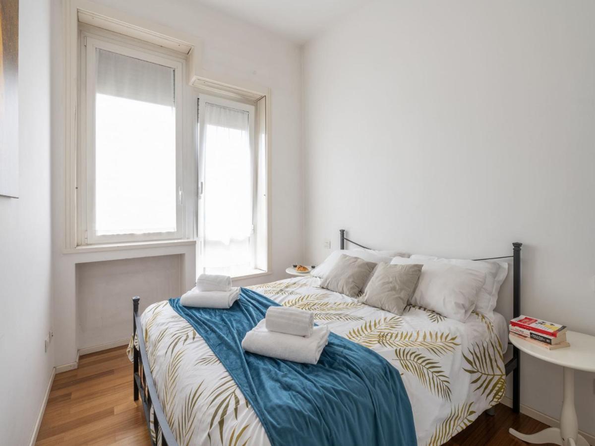 The Best Rent - Comfortable One Bedroom Apartment In Milan Downtown Milão Exterior foto