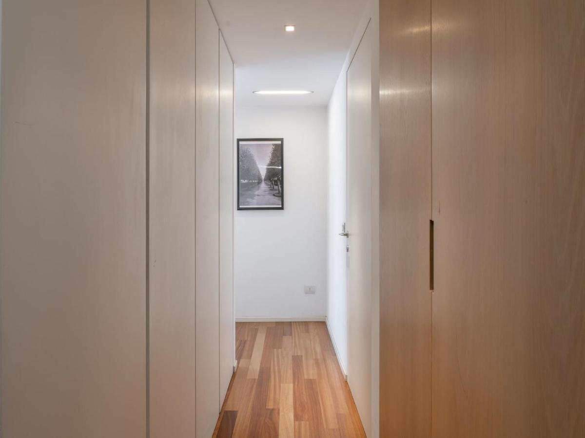 The Best Rent - Comfortable One Bedroom Apartment In Milan Downtown Milão Exterior foto