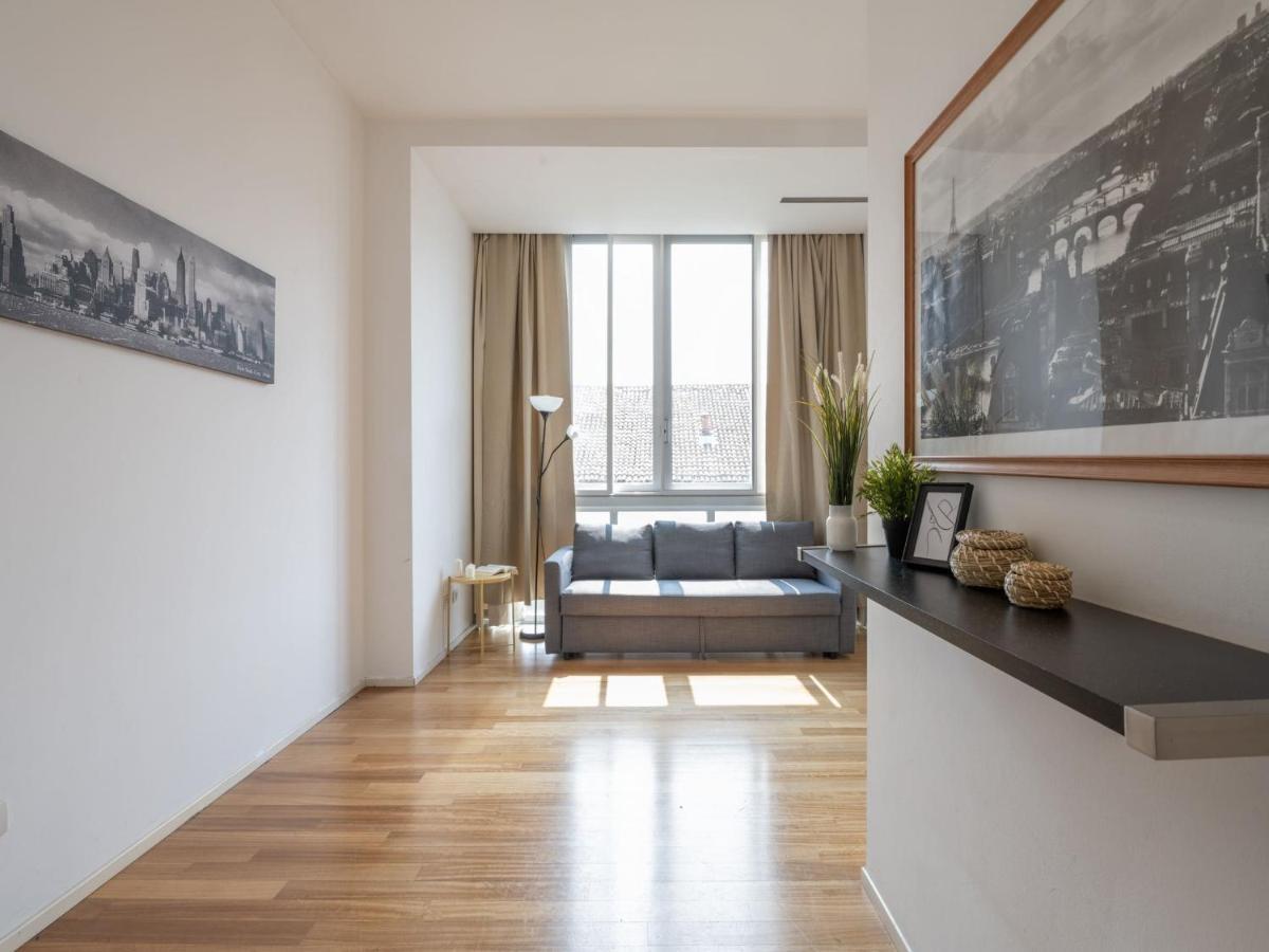 The Best Rent - Comfortable One Bedroom Apartment In Milan Downtown Milão Exterior foto