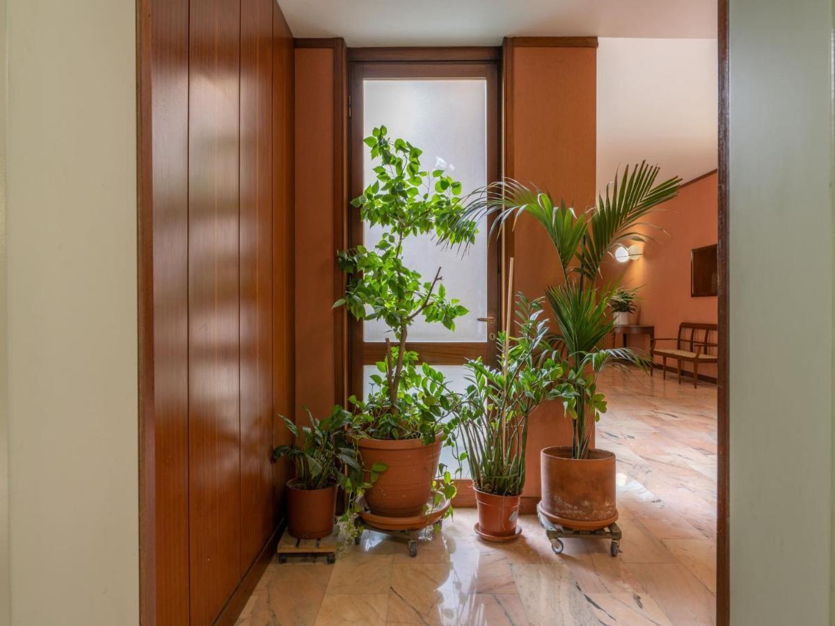 The Best Rent - Comfortable One Bedroom Apartment In Milan Downtown Milão Exterior foto