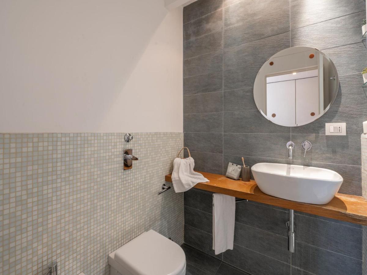 The Best Rent - Comfortable One Bedroom Apartment In Milan Downtown Milão Exterior foto