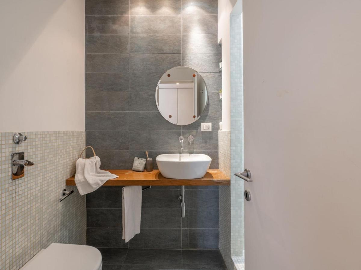 The Best Rent - Comfortable One Bedroom Apartment In Milan Downtown Milão Exterior foto